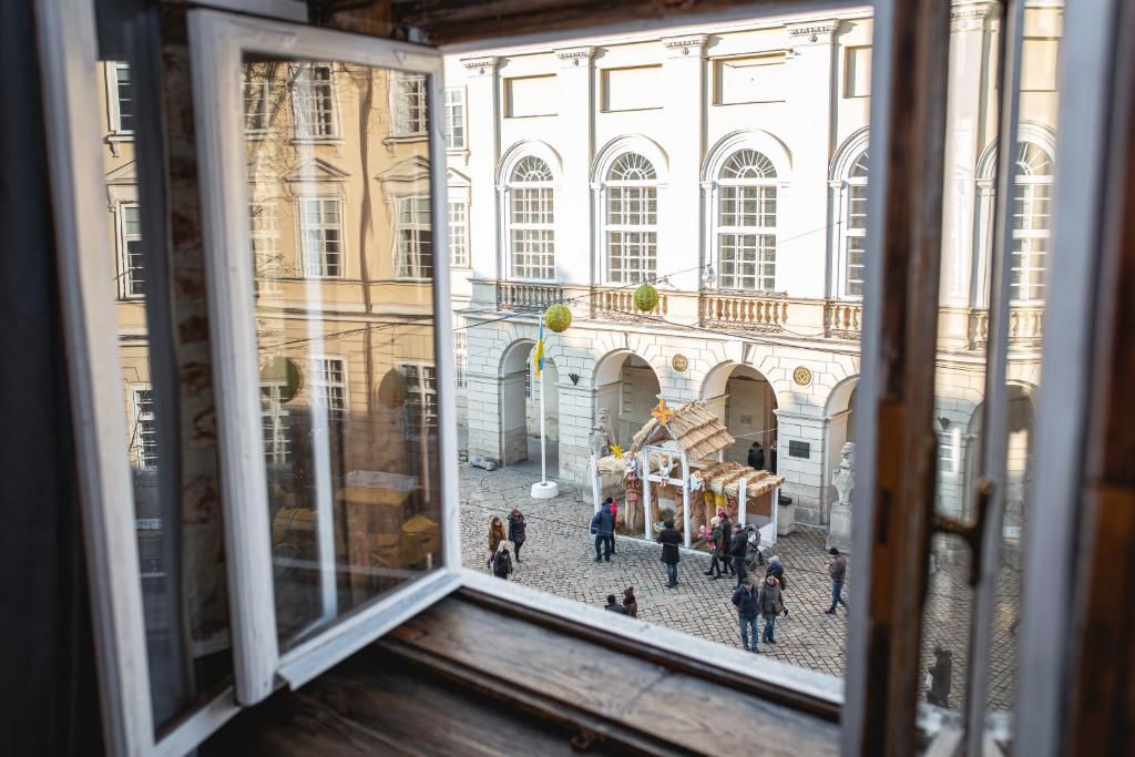 Апартаменты Apartments JustLvivIt at the Rynok Square Львов