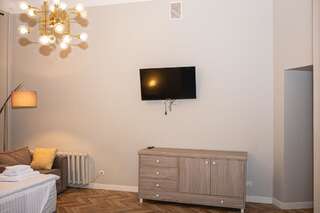 Апартаменты Apartments JustLvivIt at the Rynok Square Львов Апартаменты-6