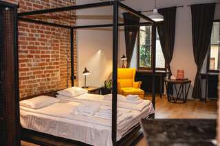 Апартаменты Apartments JustLvivIt at the Rynok Square Львов Апартаменты 14/2-1