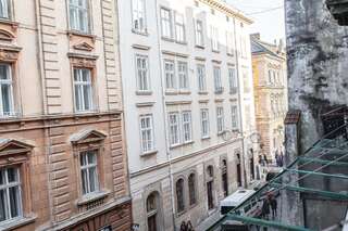 Апартаменты Apartments JustLvivIt at the Rynok Square Львов Апартаменты-19