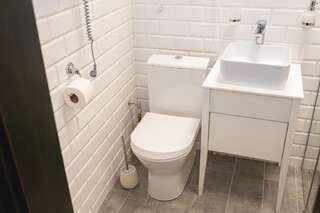 Апартаменты Apartments JustLvivIt at the Rynok Square Львов Апартаменты-13