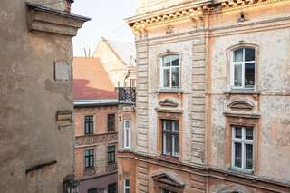 Апартаменты Apartments JustLvivIt at the Rynok Square Львов Апартаменты-18